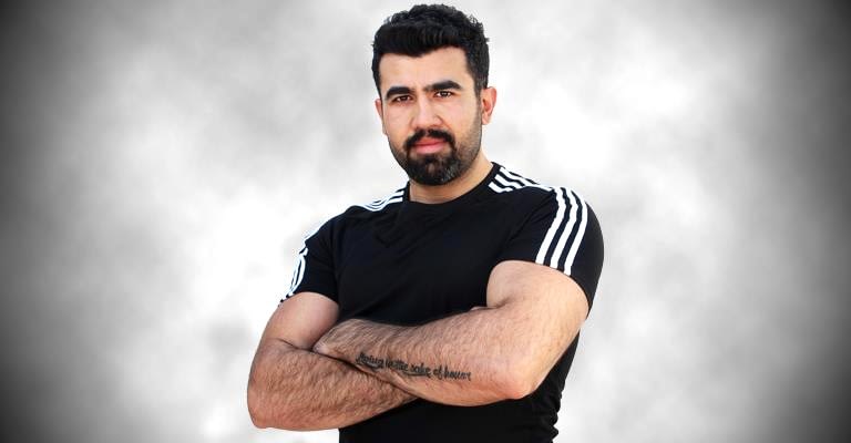 Onur İş